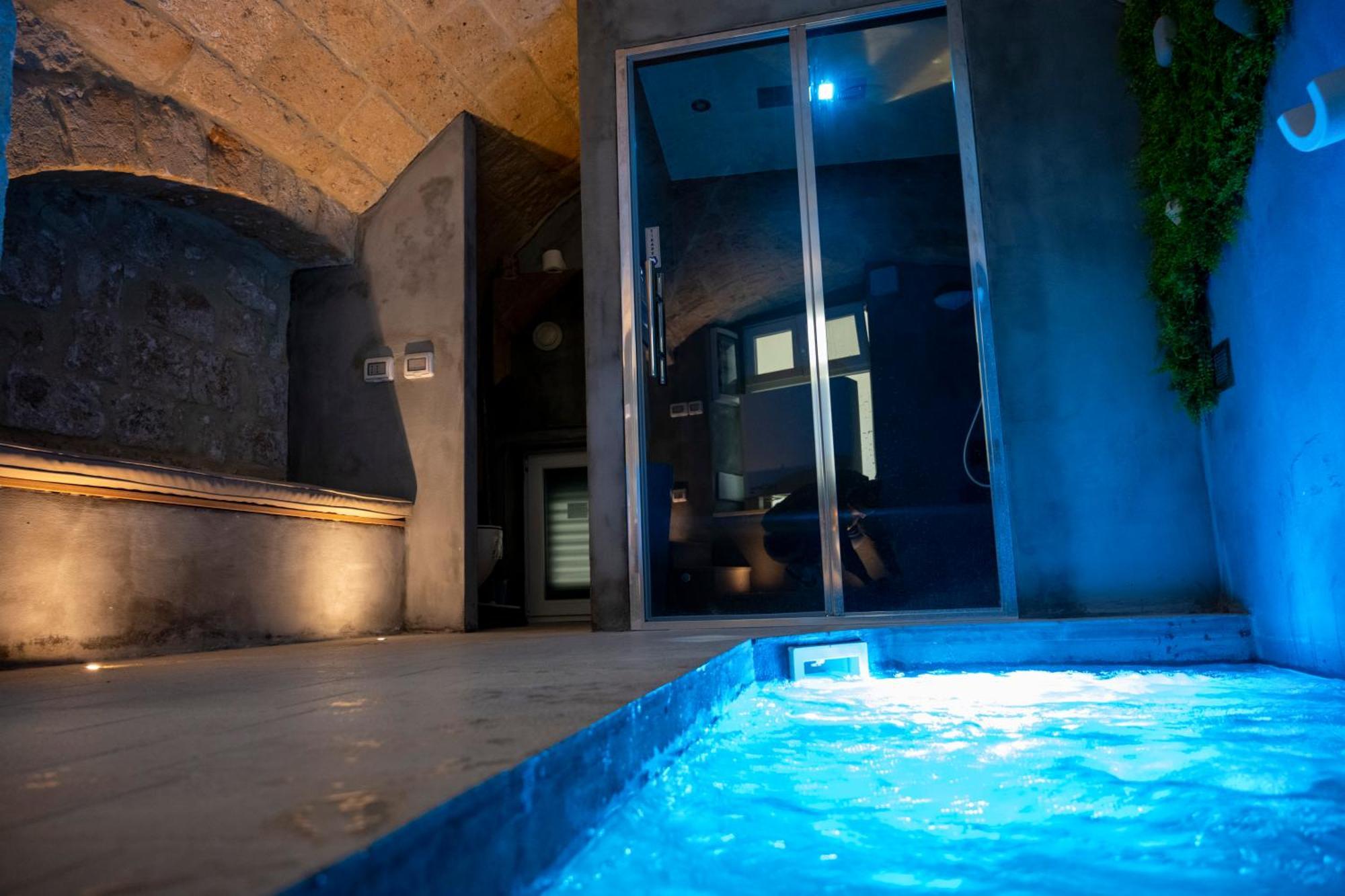 Aqva Luxury Apartment Spa 모노폴리 외부 사진